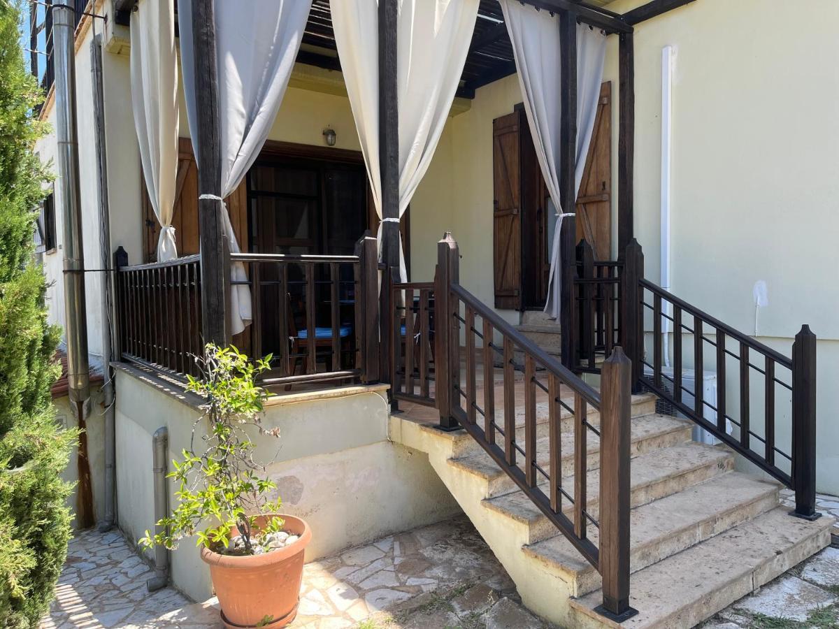 Guesthouse Kaliepia Ierissos Exterior foto
